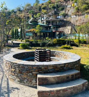 Shimla House | Green Lodge Farmstay by Highland Monk