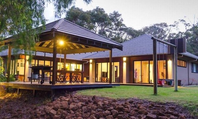 Quindalup House | Green Park - resort style rural retreat