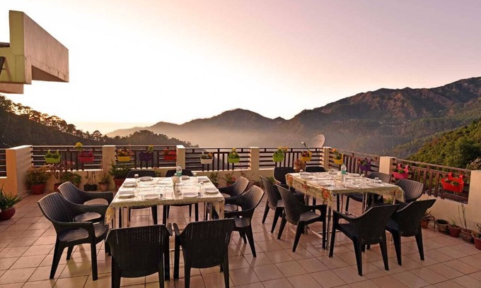 Smanora Range Hotel | Green Roof Hotel Nainital