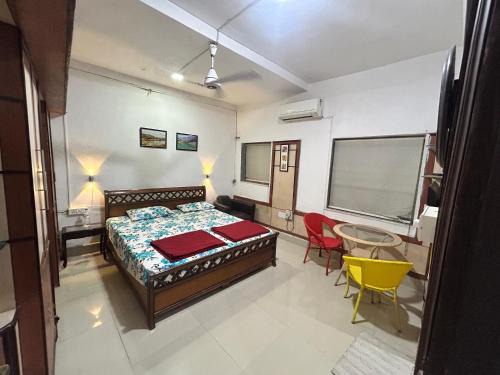 Bhopal Apartment | Green rooms