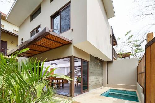 Tamarindo House | Green Turtle Townhome #4 Private Pool & Garden 300Mtrs to Beach