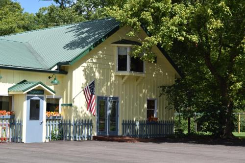Nashville Hotel | Green Valley Motor Lodge