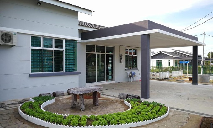 Kuantan House | Greenery Garden Concept Homestay