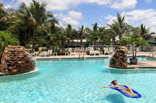 Naples Resort | GreenLinks Golf Villas at Lely Resort