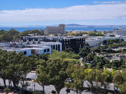 Green Point Apartment | Greenpoint - Serenity by the Sea & Mountain