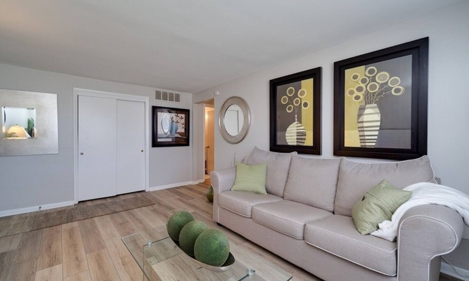 Beavercreek Apartment | Greenside Retreat 1BR Retreat 1st floor, U of Dayton, Cedarville U