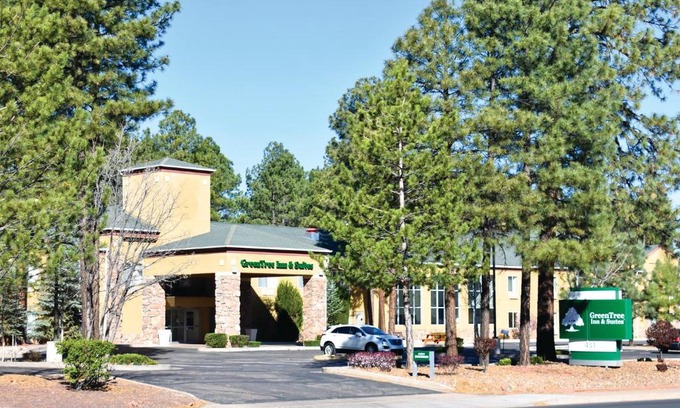 Pinetop Hotel | GreenTree Inn & Suites Pinetop