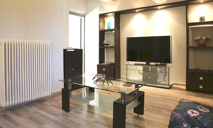 Ioannina Apartment | Greg’s apartment