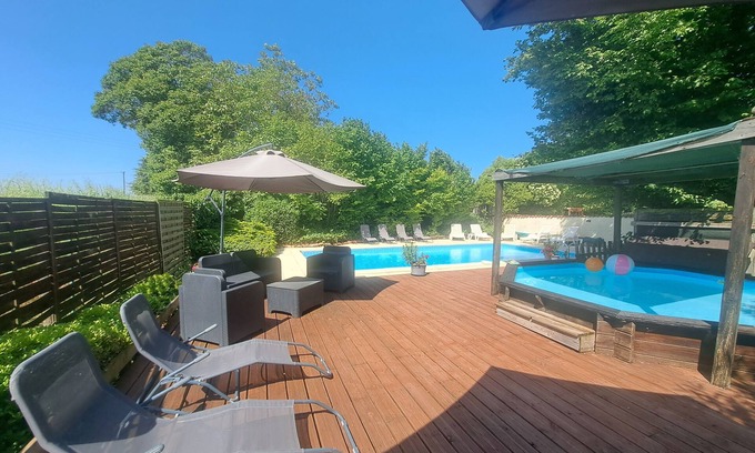 Saint-Pierre-de-Juillers Cottage | 'Grenier' La Grange du Moulin -Just families - Fun for kids - Heated pool - wifi