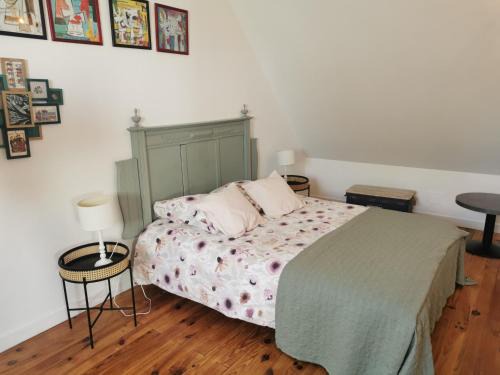 Sainte-Croix-sur-Mer House | Grenier de l, IRIS