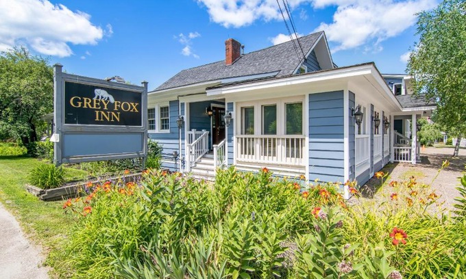Stowe Area Hotel | Grey Fox Inn
