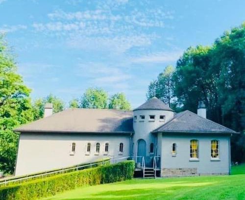 Olne House | Grey House
