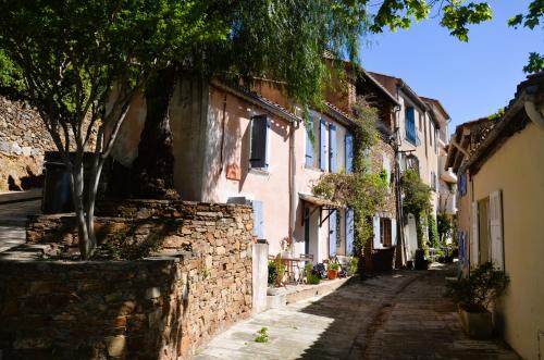 Grimaud Apartment | GRILAF - Au cœur du village typique de Grimaud appartement coquet