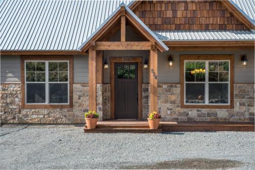 Ruidoso House | Grindstone Lake Lodge