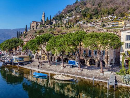 Morcote House | Gritti Palace Morcote - Camelia - Spacious historic house by the lake