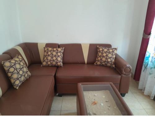 Catur Tunggal House | Griya Raya