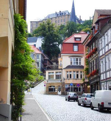 Blankenburg Apartment | Große Wohnung mit Terrasse im Altstadtzentrum - Ferienwohnung Chiplakoff