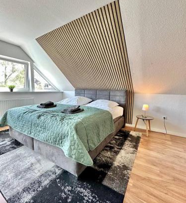 Haarenesch Bed & Breakfast | Großes City-Ferienhaus mit Terrasse, Grill und Parkplatz F19