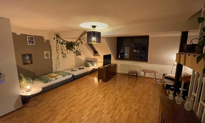 Mockern Apartment | Großzügige Maisonette Wohnung über den Dächern Leipzigs