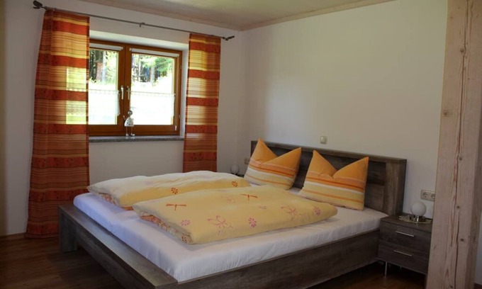 Lam Apartment | Großzügige und urige Ferienwohnung am Fuße des Ossers