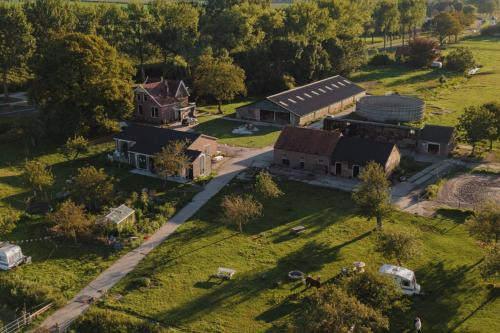 Hem House | Groepsaccommodatie op natuurboerderij Huize Blokland