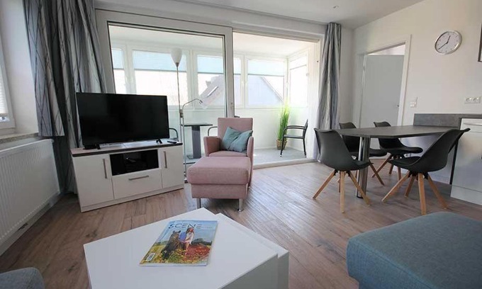 Duhnen Apartment | Grosse-Ferienwohnung-3-mit-Meerblick-und-Strandkorb-im-Haus-Seeluft-Duhnen