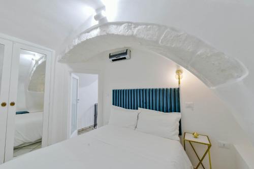 Ostuni Apartment | Grotta Antigone - 3min dal Centro Storico