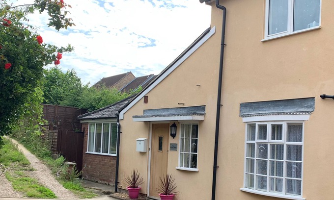 Bildeston Apartment | Ground floor 2 bedroom apartment set in the picturesque village of Bildeston