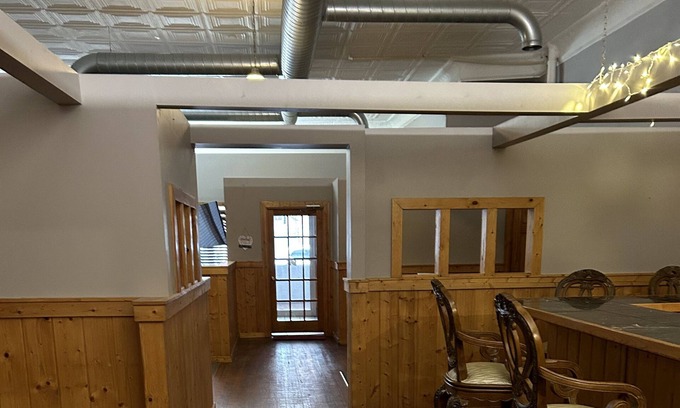 Bloomfield Apartment | Ground floor and handicap accessible on the historic courthouse square.