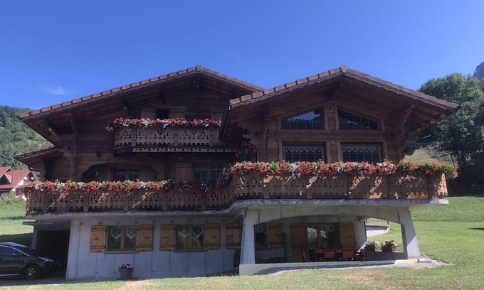 Bernex Apartment | Ground floor apartment for rent in Bernex for 5 people