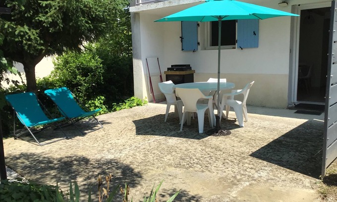 Ruoms House | Ground floor apartment in villa between river and city center