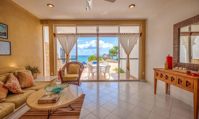 Akumal Condo | Ground-Floor Beachfront Condo with Pool & Daily Service