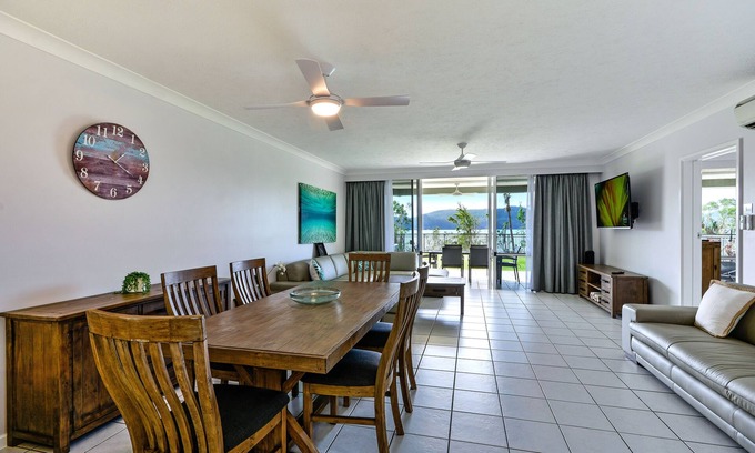Hamilton Island Apartment | Ground Floor, Buggy Included - Hibiscus 004