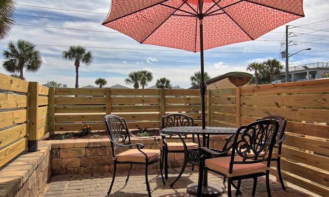 Fernandina Beach Condo | Ground floor condo on S. Fletcher; just steps to the beach.