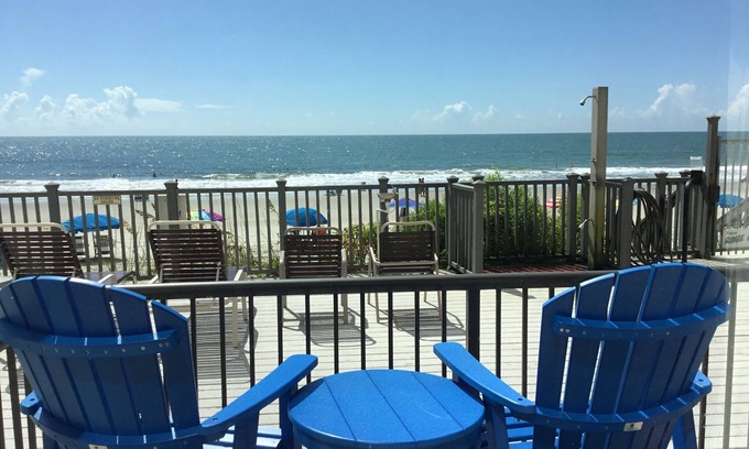 Garden City Condo | Ground floor Condo - No need for elevators - Steps away to the beach and pool.