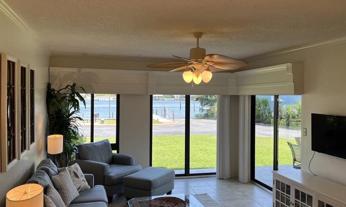 Ono Island Condo | Ground floor condo with walk out access to docks, fishing piers and pool