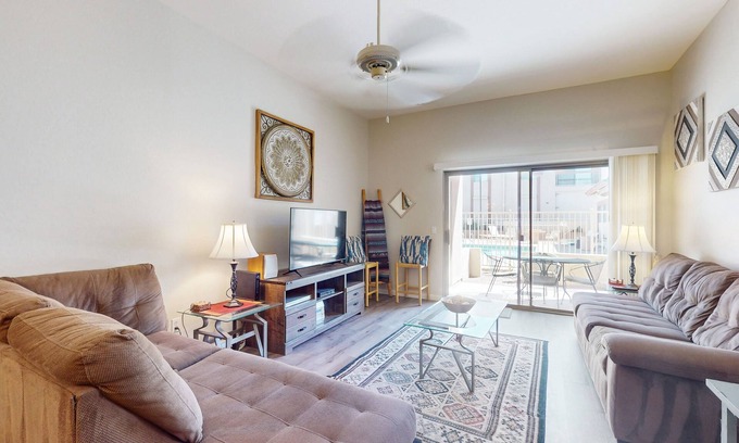 East Mesa Condo | Ground-floor condo with pool, hot tub, gas grill, & wifi