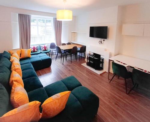 Frognal and Fitzjohns Apartment | Ground floor Flat at Finchley Road