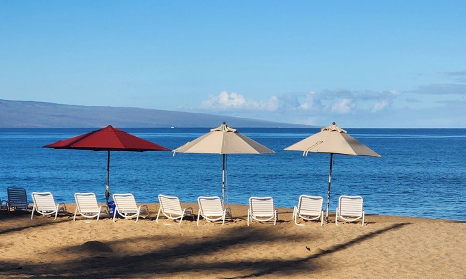 Kaanapali Condo | GROUND FLOOR GARDEN OASIS Peaceful and convenient! REDUCED RATES FOR 2024