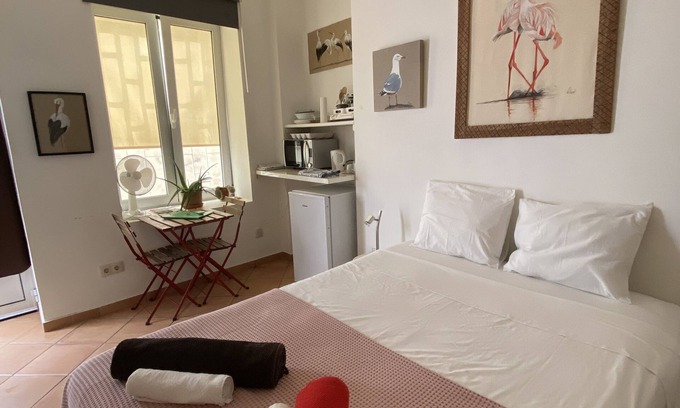 Olhao Apartment | Ground floor independent studio in historic center, 200 m from the sea