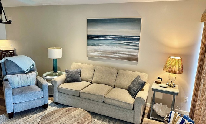 Kihei Condo | Ground floor Kihei condo~ updated one bedroom. Hale Kamaole. Updated gem!