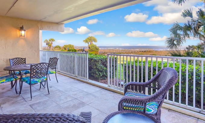 Fernandina Beach Condo | Ground-Floor Oceanfront Condo w/Covered Deck, Central AC, Shared Outdoor Pool