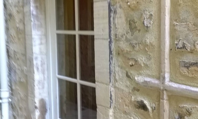 Bayeux Apartment | Ground floor studio in historic centre of Bayeux