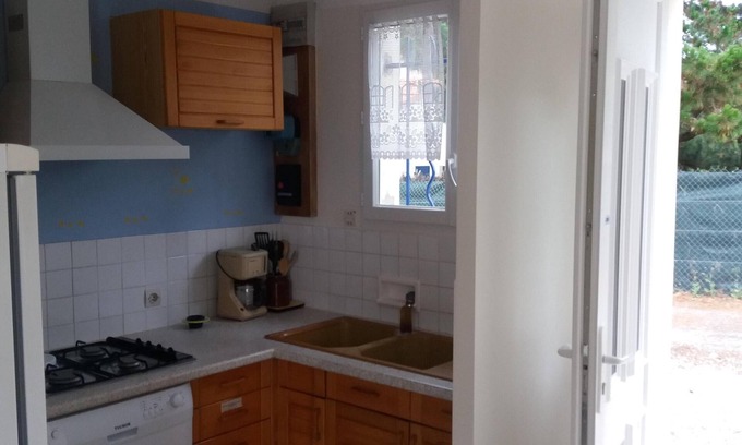 Prefailles House | Ground floor type III, 80 ml from the sea, 10 mm from the town center 60 m2
