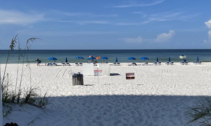 Panama City Beach Condo | Ground Floor, free Wi-Fi, sleeps 4, king bed/queen sleeper, 2-min walk to beach