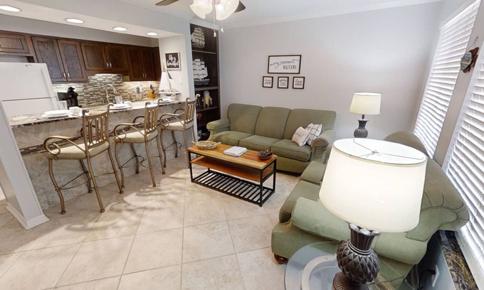 Holiday Beach Condo | Ground floor Unit near Pool, short walk to Beach Free Golf & Activities Daily