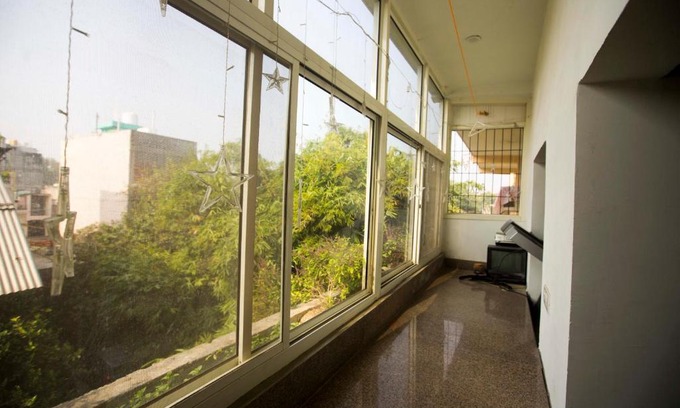 New Delhi Bed & Breakfast | GROUP FRAME