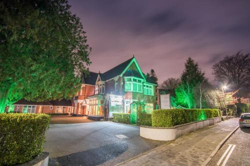 Canford Cliffs Hotel | Grovefield Manor