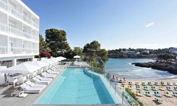 Portinatx Hotel | Grupotel Ibiza Beach Resort - Adults Only
