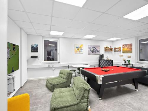 Karlshohe Apartment | Gruppenfreundl Komfort Apt für 18 im Zentrum Stuttgarts